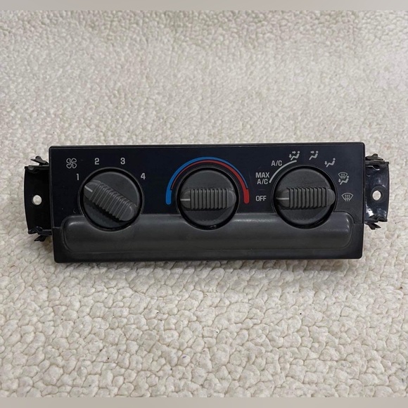 Chev Blazer GMC Jimmy Oldsmobile Climate Control A/C Heater Switch 16233939-A - Picture 14 of 16